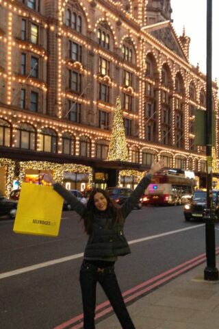 The beauty cat: Evi's Official Website. Posts, photos and videos of Evi Vatidou.