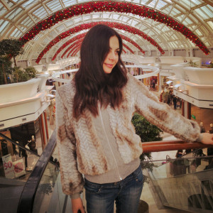 The beauty cat: Evi's Official Website. Posts, photos and videos of Evi Vatidou.